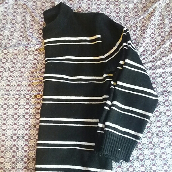 Sweater - Picture 2 of 2